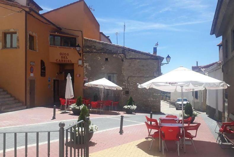 Hostal Los Ojos De Gabriel El Vallecillo Exterior foto